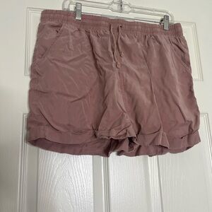 Universal Thread Women's Dusty Pink Athletic Shorts